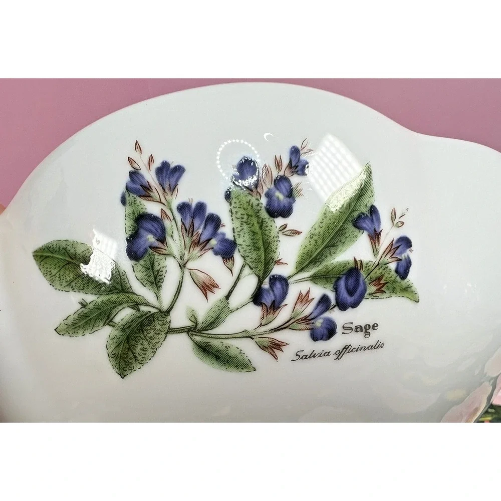 Royal Worcester‎ Herbs Medium Round SCALLOPED BOWL Botanical Florals Gold Trim
